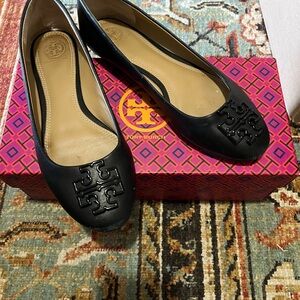 Tory Burch Black Leather Logo Ballet Flats